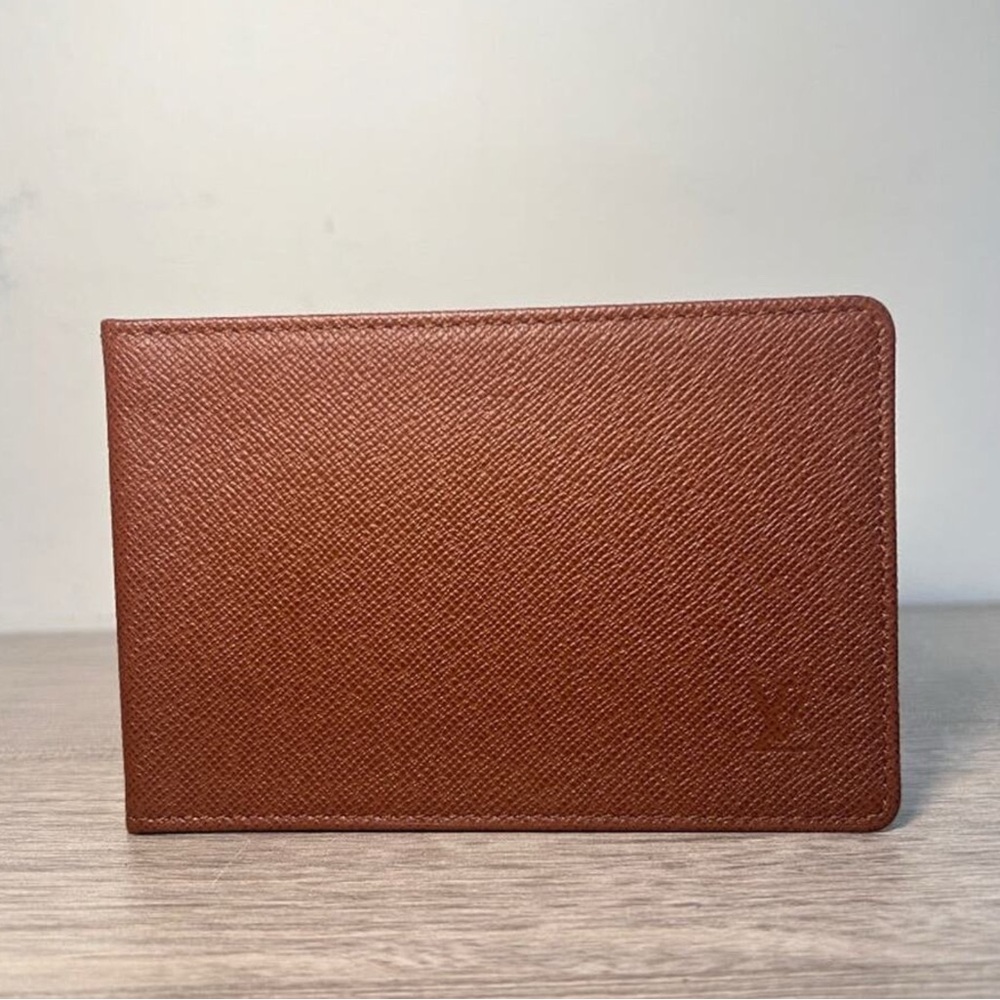 Louis Vuitton Taiga leather card holder or wallet in brown